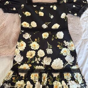 Floral Black Dress with Yellow and White Flowers ALICE OLIVIA